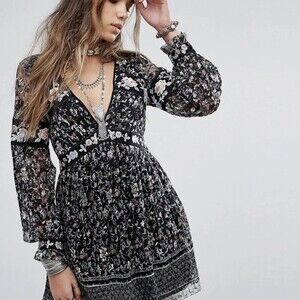 Free People Dress sz ?XS Boho Floral Lace Embroidered Cherry Blossom Min…